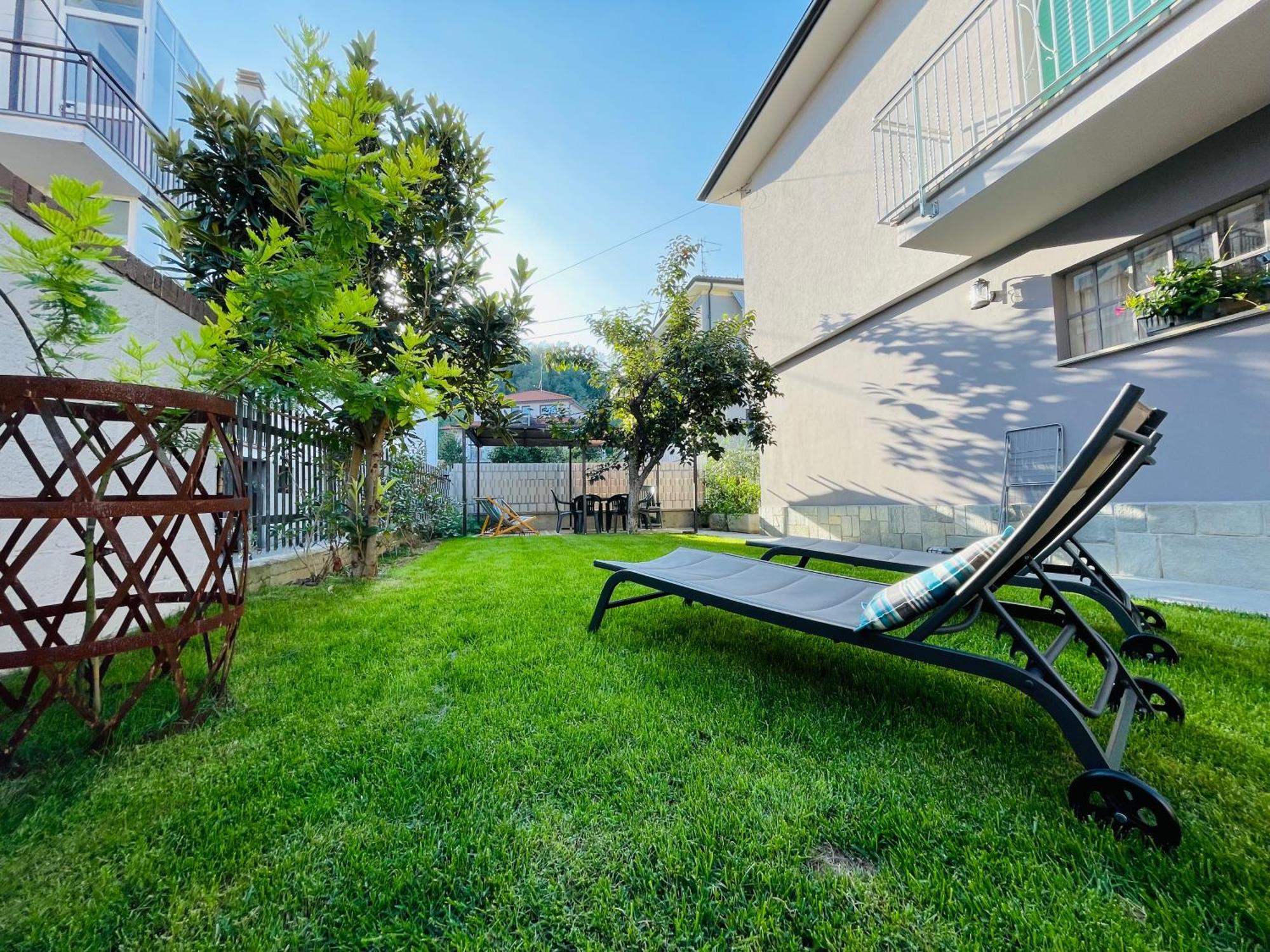 Villa Casa Piero, Relax E Piscina Privata Tra Le Colline Delle Langhe à Alba  Extérieur photo